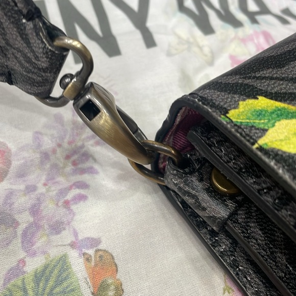 JOHNNY WAS Blooming Breeze Envelope Bag - Picture 8 of 16